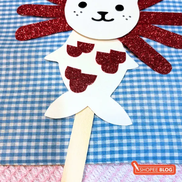 merlion paper doll - paste on popsicle stick