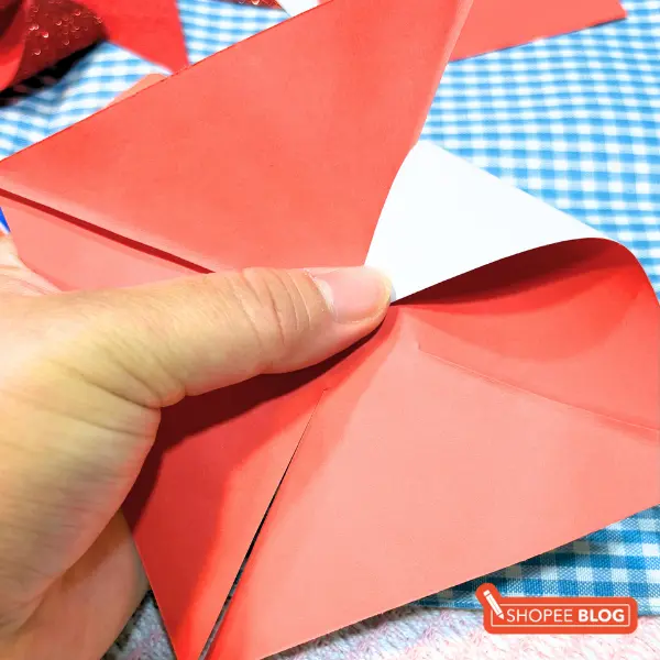singapore national day craft pinwheel - use two-toned paper in red and white