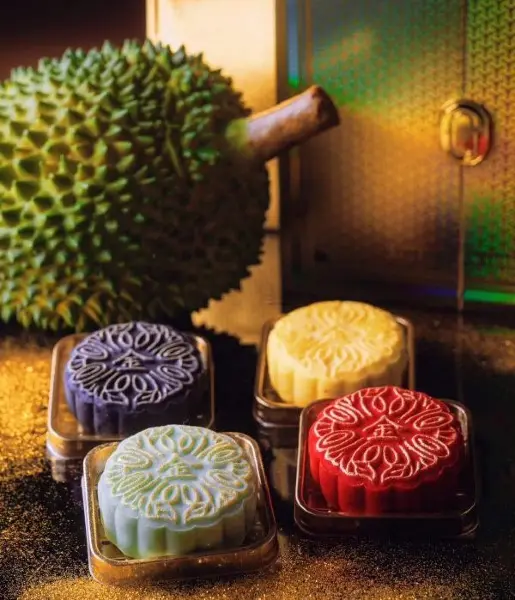 golden moments snowskin mooncakes 2025