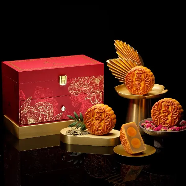 best baked mooncakes singapore - marriott tang plaza hotel