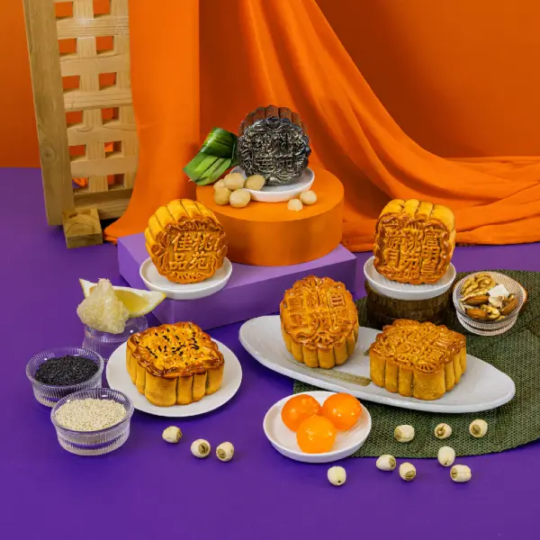 best baked mooncakes singapore - peach garden