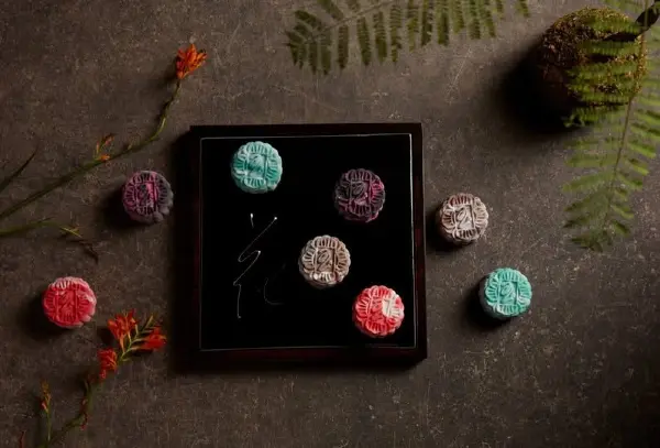 peony jade snowskin mooncakes 2025