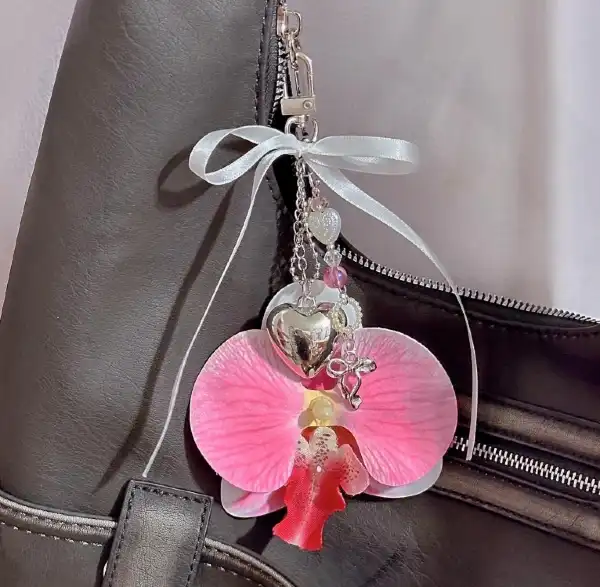 orchid keychain souvenir singapore 