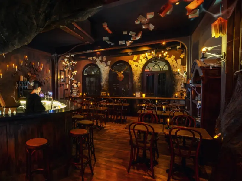 Unique themed bars in Singapore