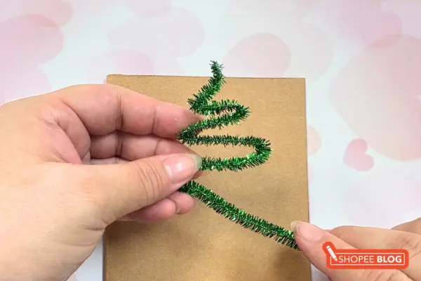 Easy Christmas card ideas Singapore - Fuzzy Wire Card 2