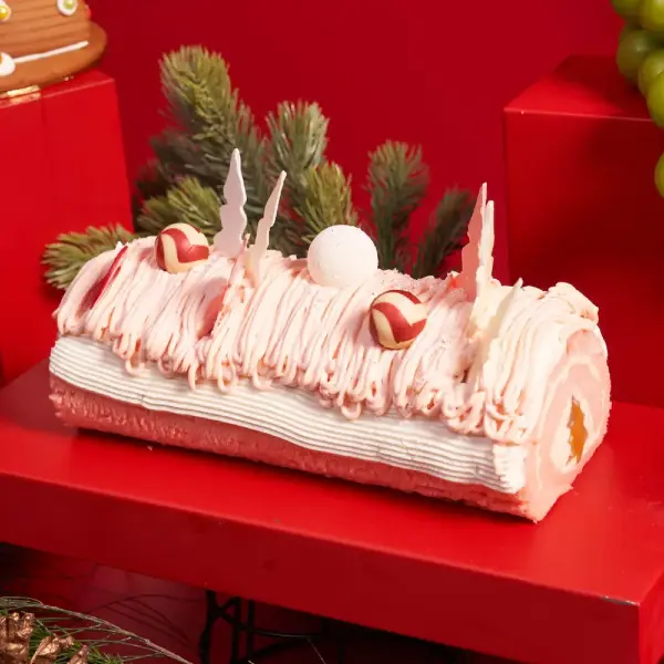 Pan Pacific - White Peach Tea Log Cake