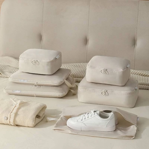 christmas gifts for women: 6-piece Travel Storage Bag Set