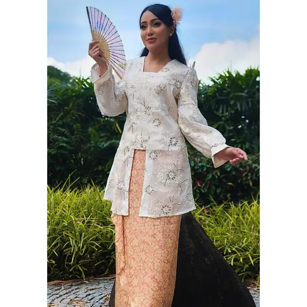 modern baju kurung singapore: Loveaisyah Official Store