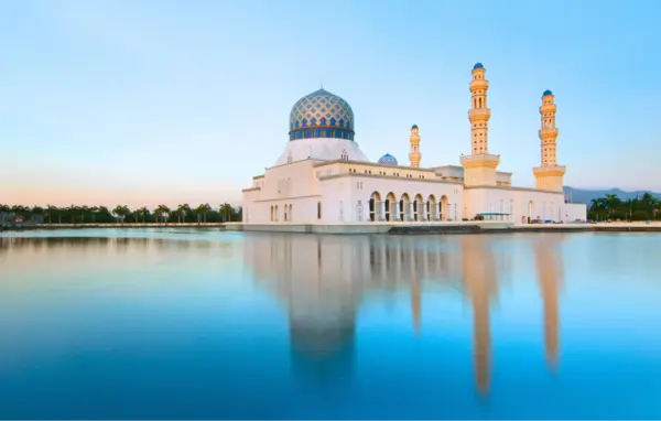 Places to visit in malaysia from singapore: Putrajaya Lakeside