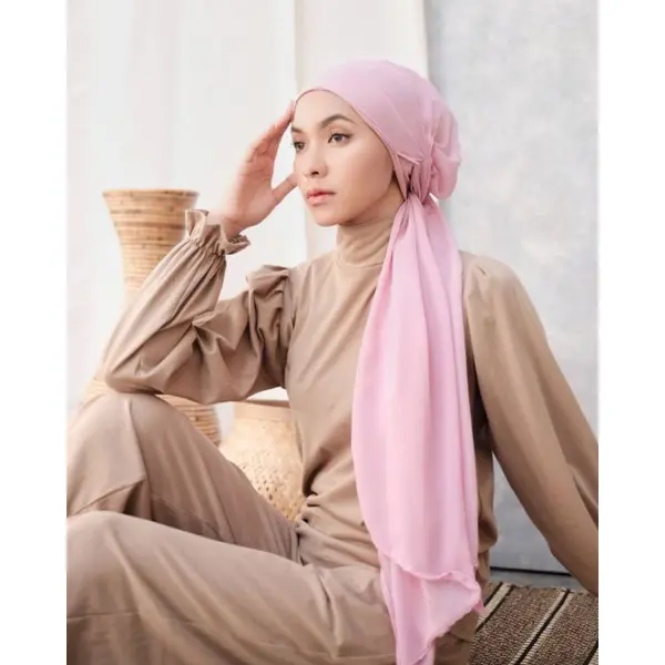 Simple hijab style for longer faces: Turban chiffon style