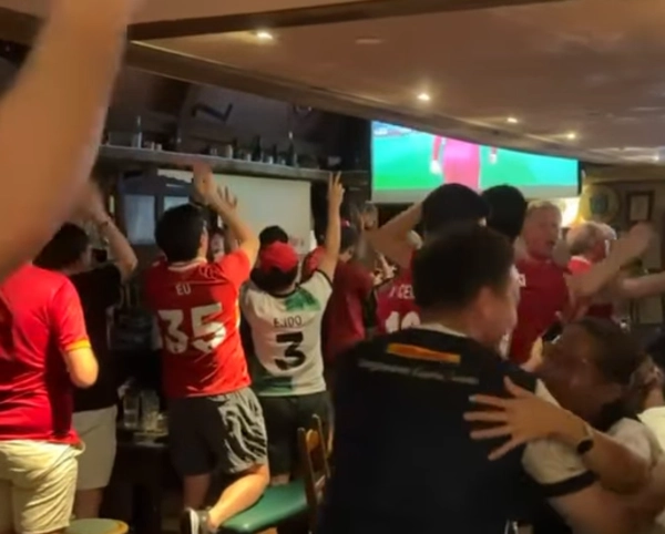 muddy murphy's sports bars in singapore