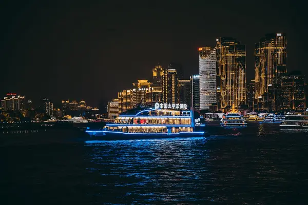 Things to do in Singapore: Hop on the Huangpu River Cruise