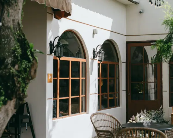 things to do this weekend: cross the border and visit Nimmies Pastry Cafe
