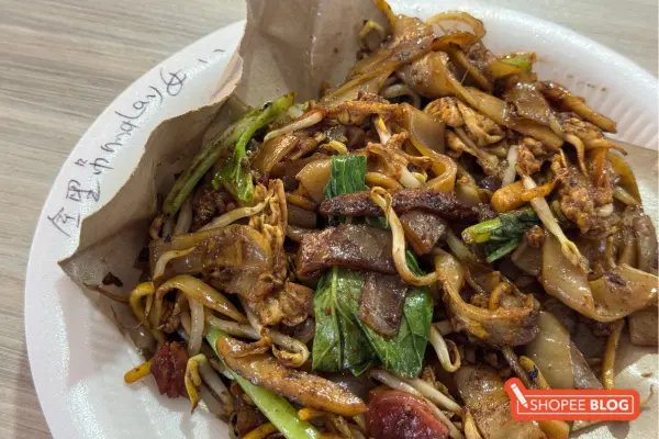 good food in old airport road food centre: Lao Fu Zi Fried Kway Teow