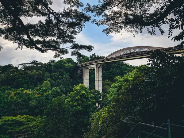 Free things to do this weekend: Hike the Southern Ridges Trail