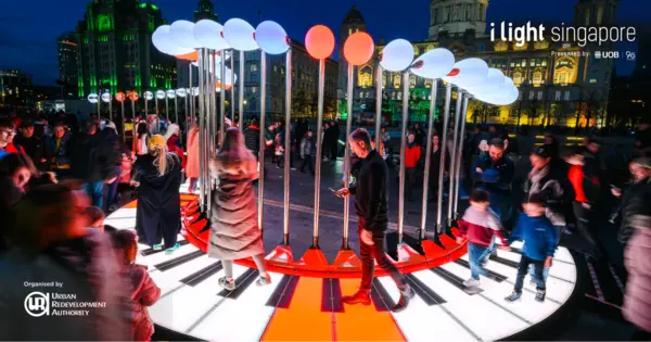 things to do in singapore this weekend: walk around i Light Singapore 2025