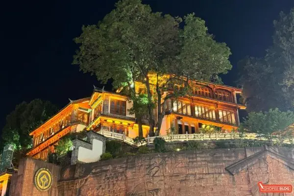 Dukezong Ancient Town