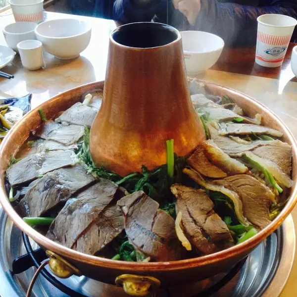 yunnan itinerary: eat Yak meat hotpot