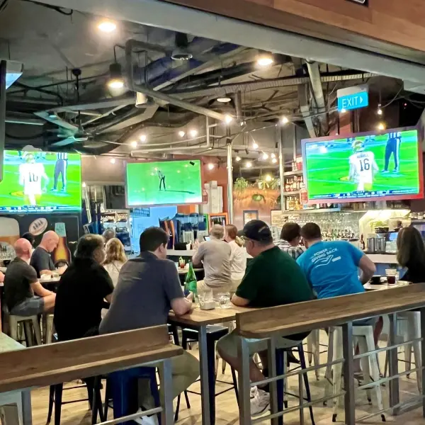 best sports bars singapore - boomarang bistro and bar