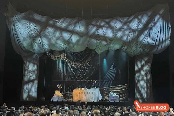 phantom of the opera beginning, auction and props