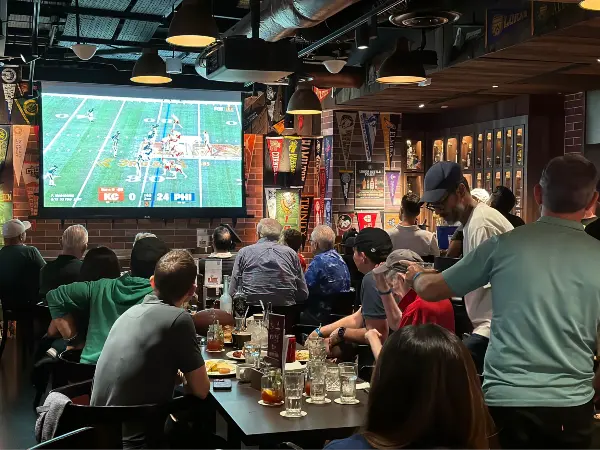 best sports bars singapore to watch f1 - the union bar