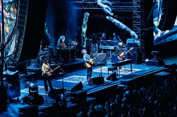 upcoming concerts in singapore: Crowded House