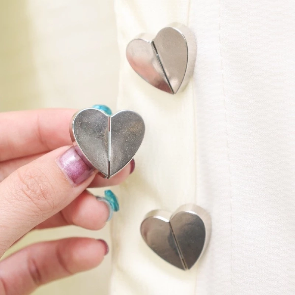 Heart-Shaped Magnetic Curtain Clip shopee trending products