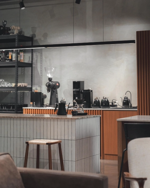 homeground coffee roasters cafes with plugs