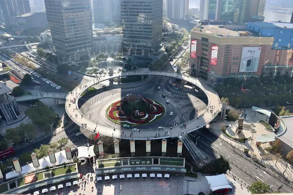 Shanghai itinerary: Lujiazui stroll