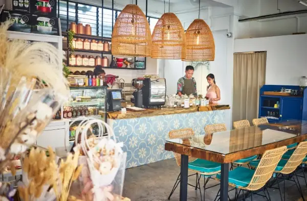 the social space cafes with plugs