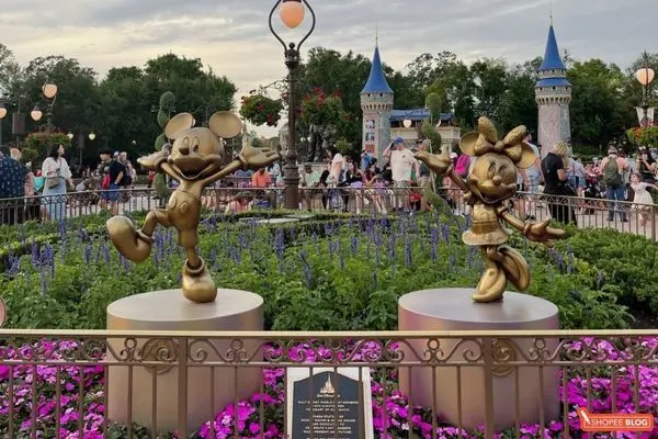 Disneyland Decorations featuring Mickey and Minnie