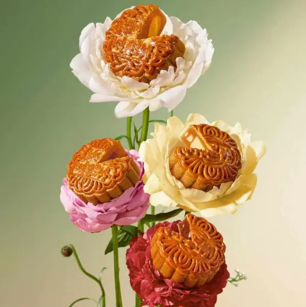 Andaz Singapore - best traditional mooncake singapore