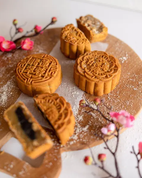 Delcie’s Desserts and Cakes - best low sugar mooncakes