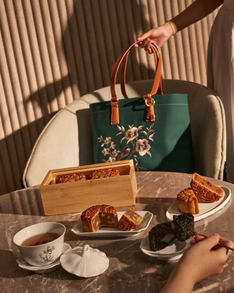 Jiang-Nan Chun at Four Seasons Hotel Singapore - best low sugar mooncakes