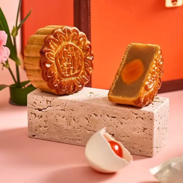 PARKROYAL COLLECTION Marina Bay - best low sugar mooncakes