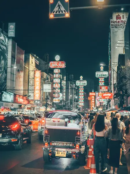 Where To Go In Bangkok Street Food in Chinatown (Yaowarat Road)
