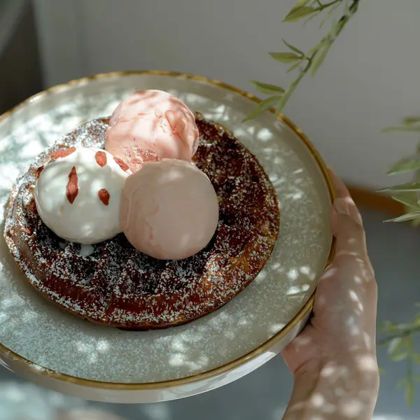 cdc cafe Burnt Cones