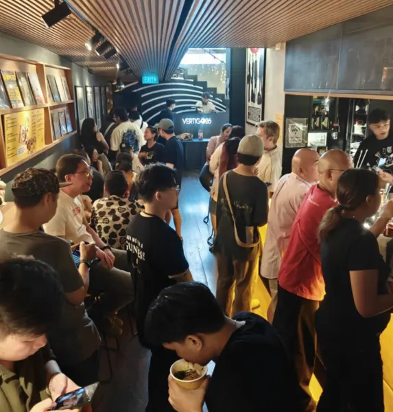 Positive Spaced daytime clubbing