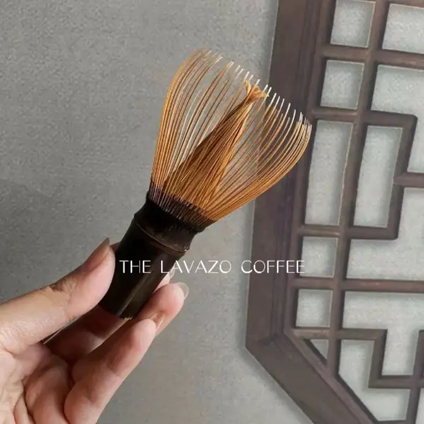 how to choose matcha whisk straight chasen