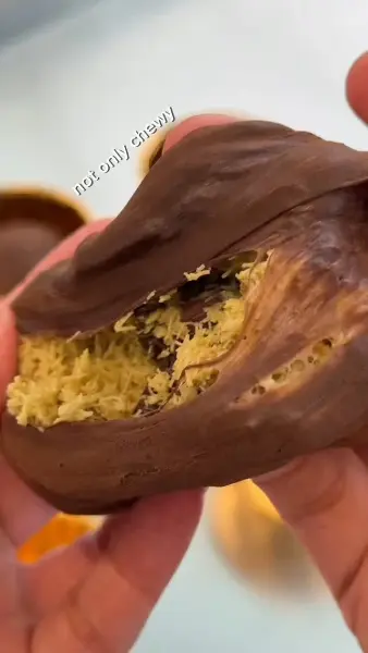 two bake boys dubai chewy cookie singapore